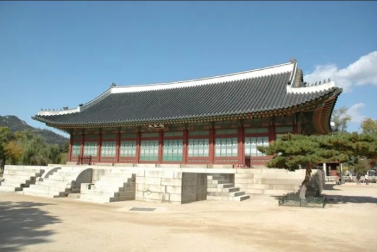 집현전 (Jiphyeonjeon)